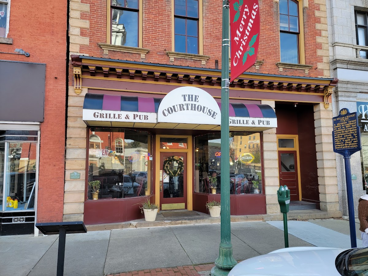 Courthouse Grille & Pub